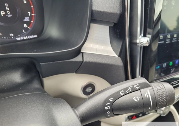 Volvo XC 40 cena 144777 przebieg: 87800, rok produkcji 2020 z Czarne małe 596